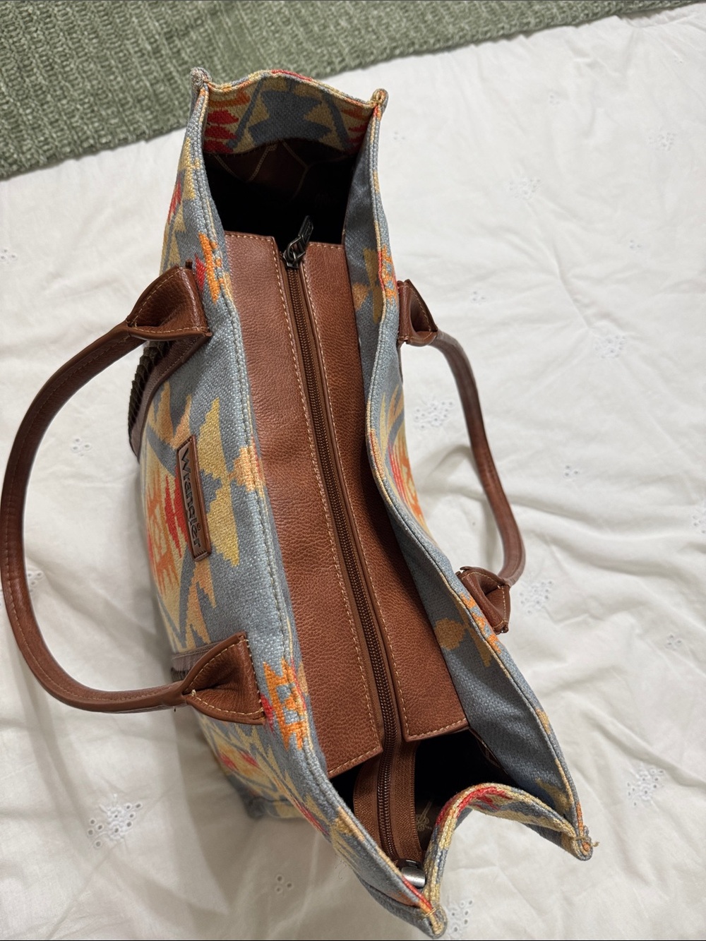 Wrangler Southwestern Pattern Tote in Blue, Brown, Yellow and Red - Picture 3 of 7